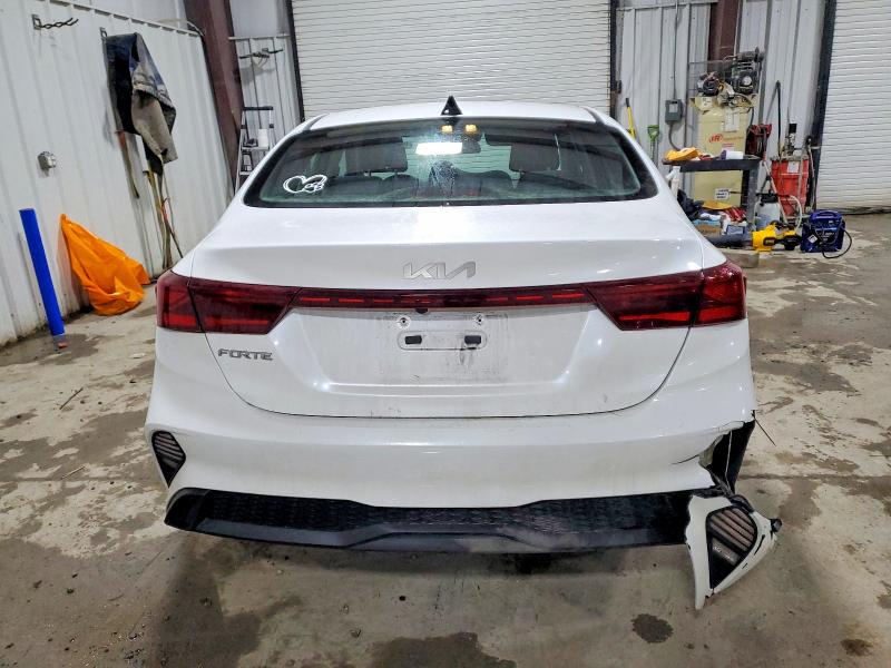 3KPF24AD1RE832724