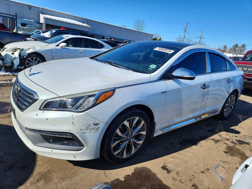 2015 HYUNDAI SONATA — VIN 5NPE34AB1FH143037