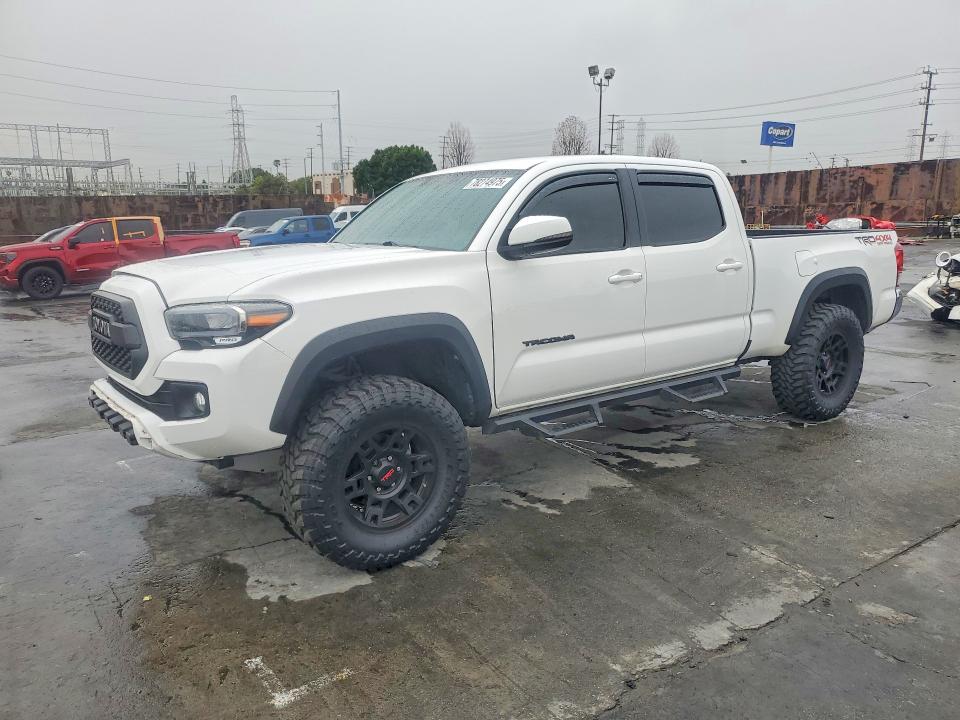 2017 TOYOTA TACOMA — VIN 3TMDZ5BN8HM027680