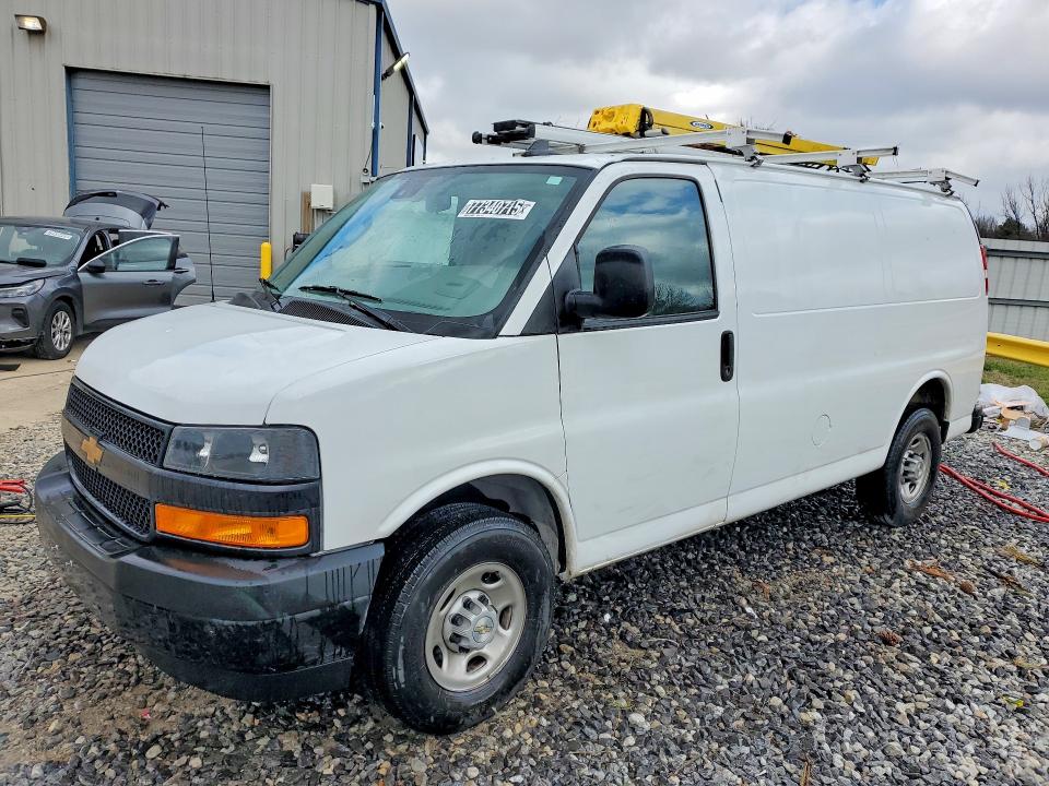 2025 CHEVROLET EXPRESS G2500 — VIN 1GCWGAFP4S1134068