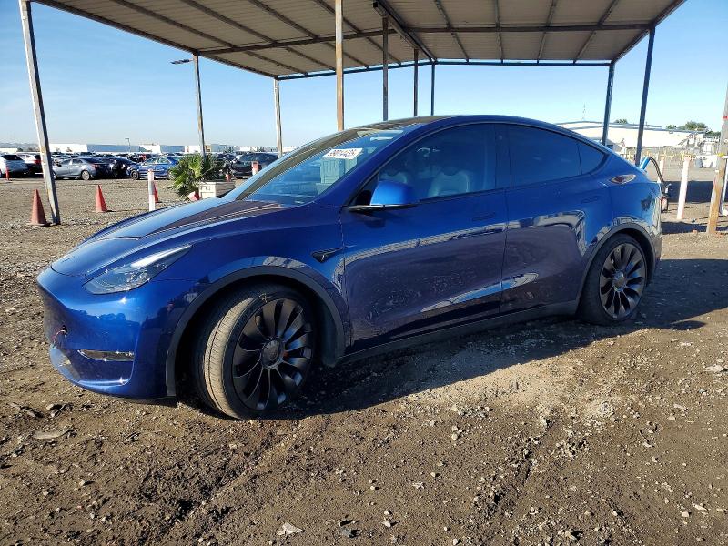 2022 TESLA MODEL Y — VIN 7SAYGDEF1NF558633