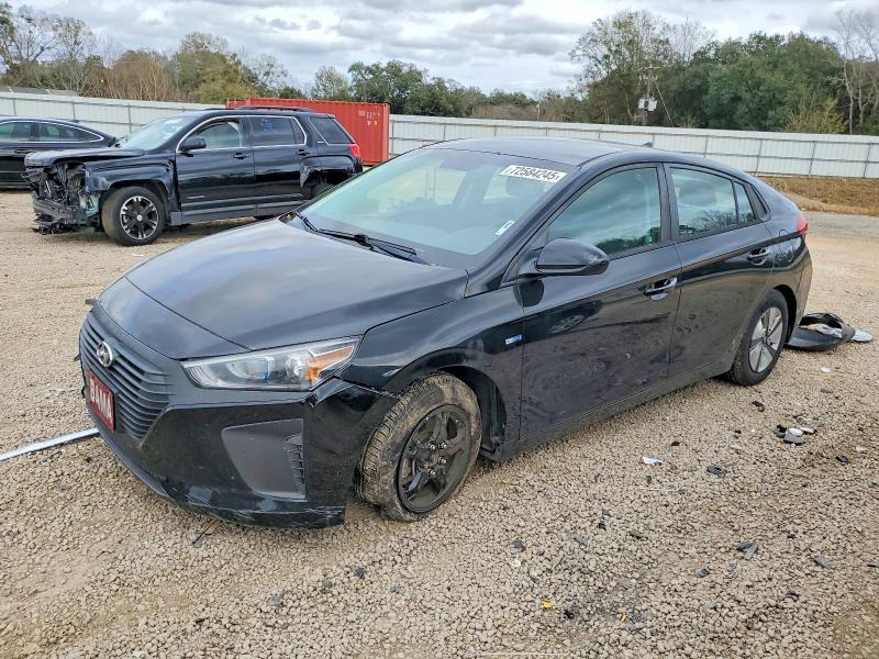 2018 HYUNDAI IONIQ — VIN KMHC65LC8JU102697