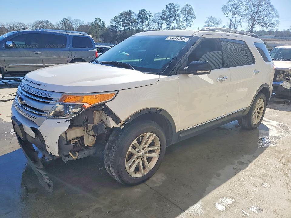 2015 FORD EXPLORER — VIN 1FM5K7D88FGA95444