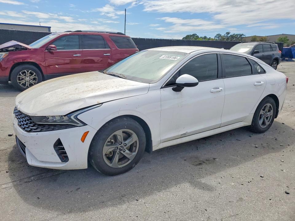 2022 KIA K5 — VIN 5XXG14J28NG088577