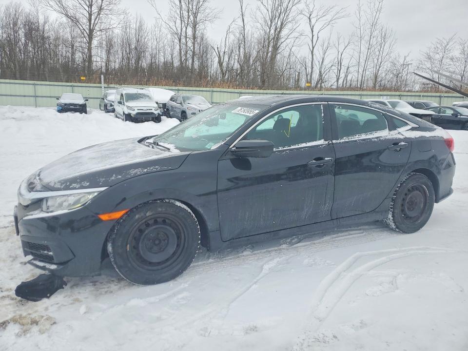 2018 HONDA CIVIC — VIN 2HGFC2F52JH527892