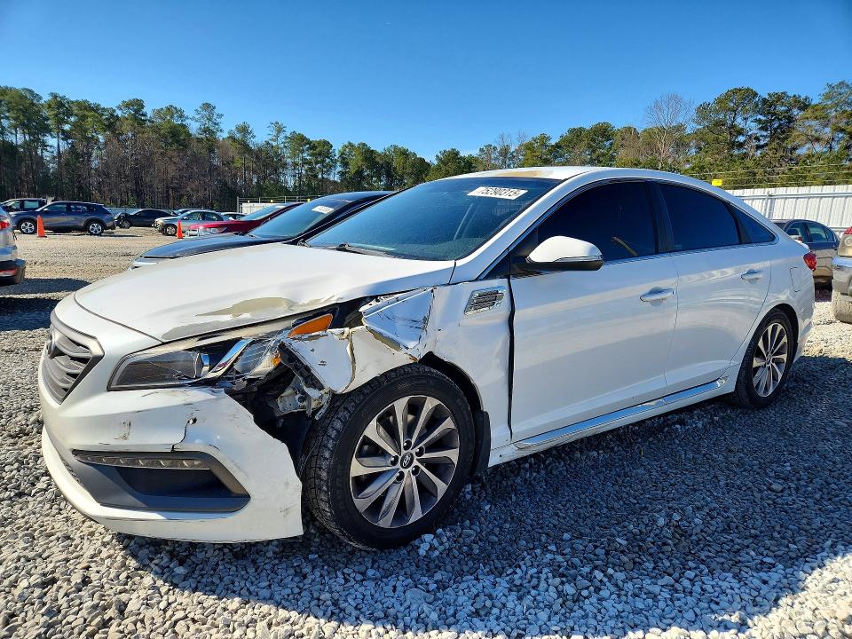 2015 HYUNDAI SONATA — VIN 5NPE34AF7FH104309