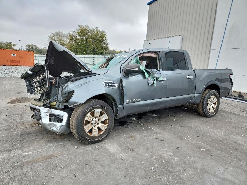2017 NISSAN TITAN — VIN 1N6AA1EK2HN532041