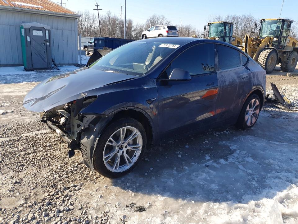 2022 TESLA MODEL Y — VIN 7SAYGAEE9NF421428
