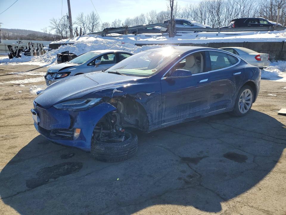 2018 TESLA MODEL X — VIN 5YJSA1E28JF243709