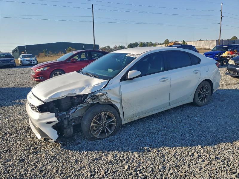 2024 KIA FORTE — VIN 3KPF24AD3RE773689