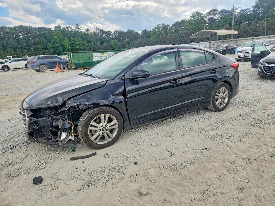 2017 HYUNDAI ELANTRA — VIN 5NPD84LF1HH052995