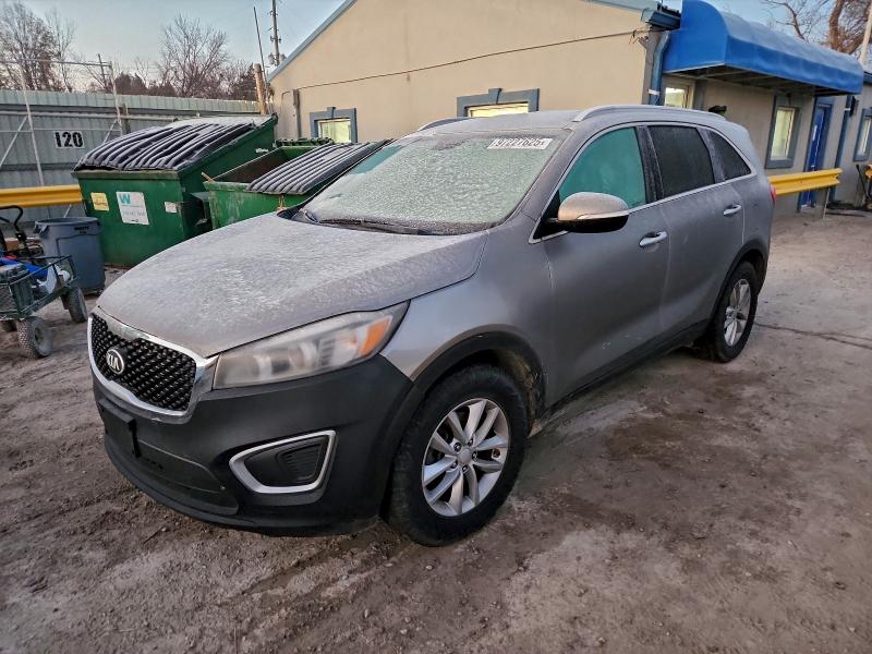 2017 KIA SORENTO LX — VIN 5XYPG4A54HG189088