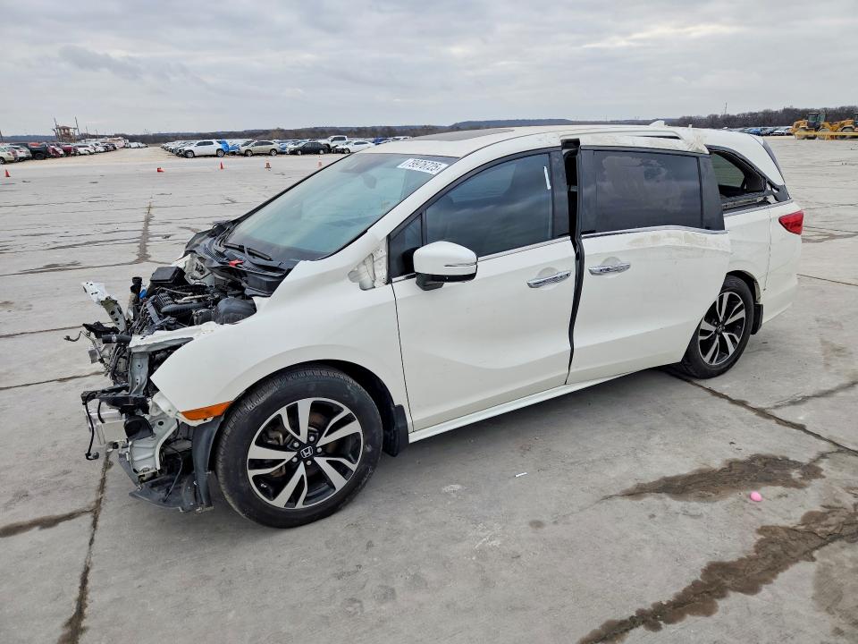 2018 HONDA ODYSSEY — VIN 5FNRL6H94JB097016