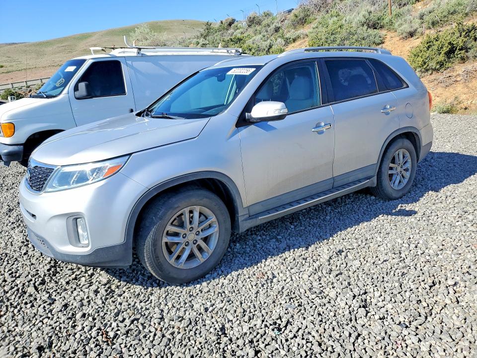 2015 KIA SORENTO — VIN 5XYKT3A60FG601724