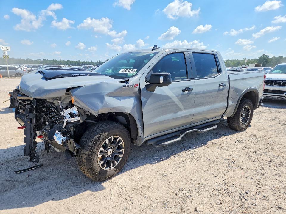 2025 CHEVROLET SILVERADO — VIN 3GCUKHE80SG126950