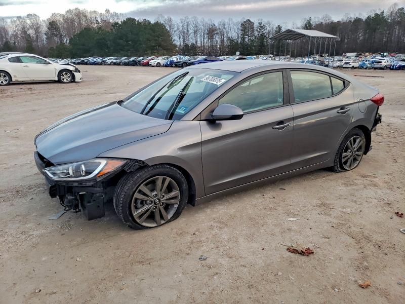 2018 HYUNDAI ELANTRA SE — VIN 5NPD84LF3JH382899