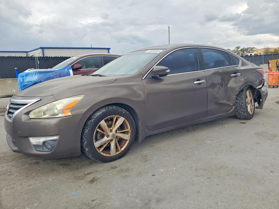 2015 NISSAN ALTIMA — VIN 1N4AL3AP4FC225947