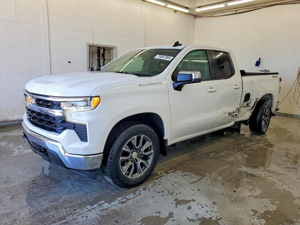 2024 CHEVROLET SILVERADO — VIN 1GCRDKEK8RZ133535