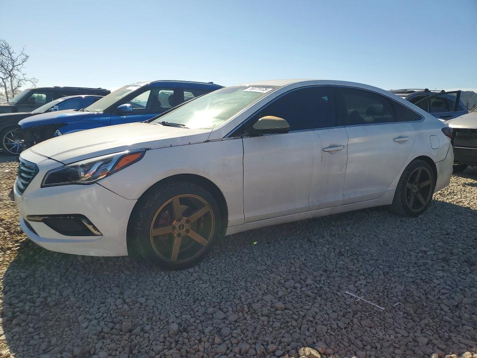 2017 HYUNDAI SONATA — VIN 5NPE24AF2HH535033