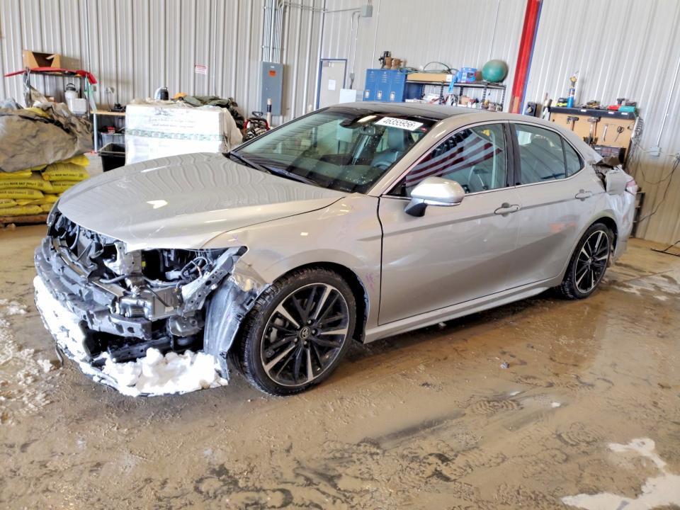2018 TOYOTA CAMRY — VIN 4T1B61HK9JU500201