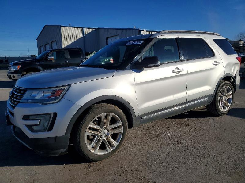2017 FORD EXPLORER — VIN 1FM5K7D88HGA37661