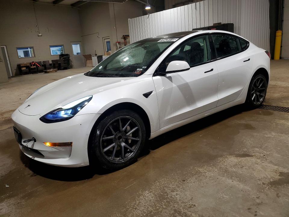 2022 TESLA MODEL 3 — VIN 5YJ3E1EAXNF371858