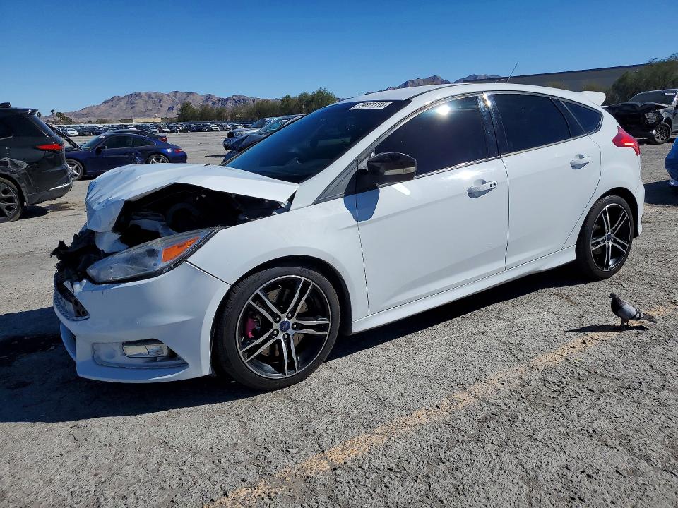 2016 FORD FOCUS — VIN 1FADP3L95GL209306