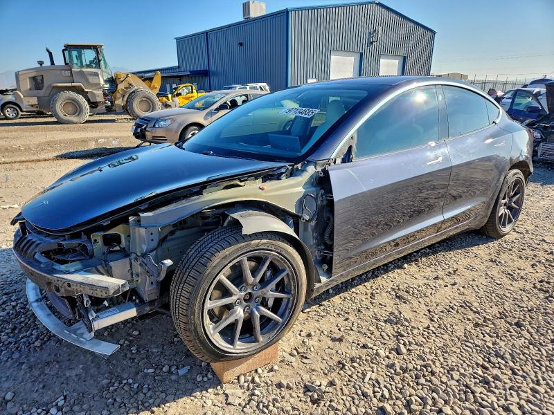 2018 TESLA MODEL 3 — VIN 5YJ3E1EB6JF085718