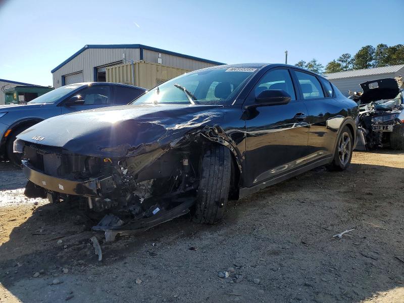 2025 KIA K4 LX — VIN 3KPFT4DE6SE060017