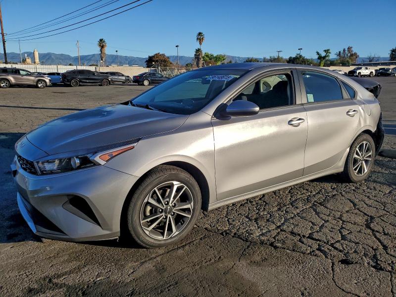 2024 KIA FORTE LX — VIN 3KPF24AD8RE701032