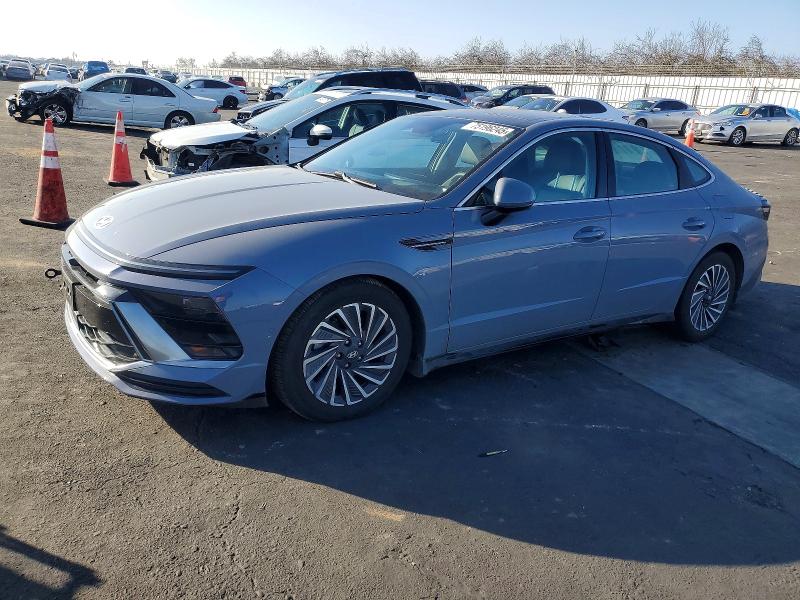 2025 HYUNDAI SONATA HYBRID — VIN KMHL54JJ4SA119563