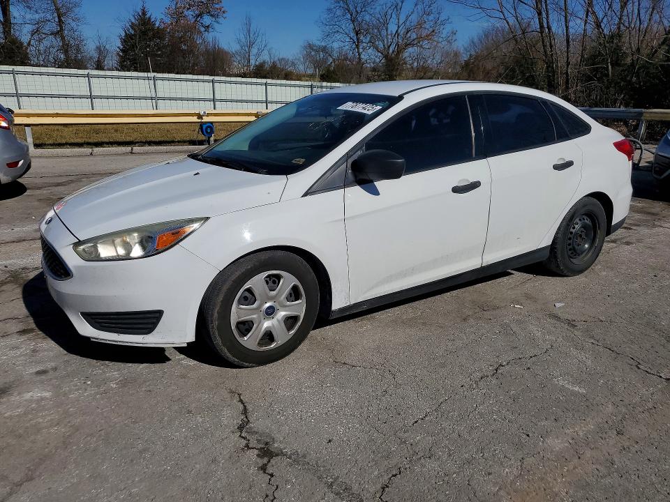 2016 FORD FOCUS — VIN 1FADP3E22GL339379