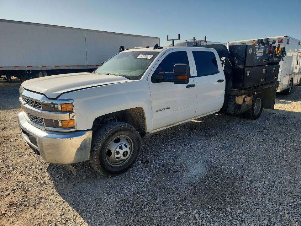 1GB4CVCG5KF218311