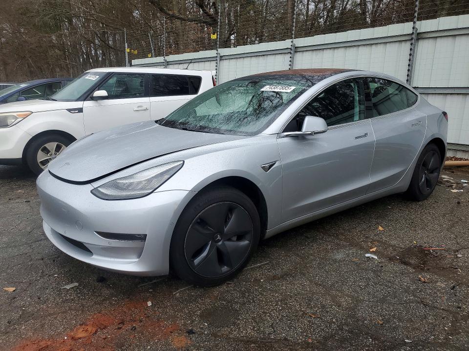 2018 TESLA MODEL 3 — VIN 5YJ3E1EA5JF005235