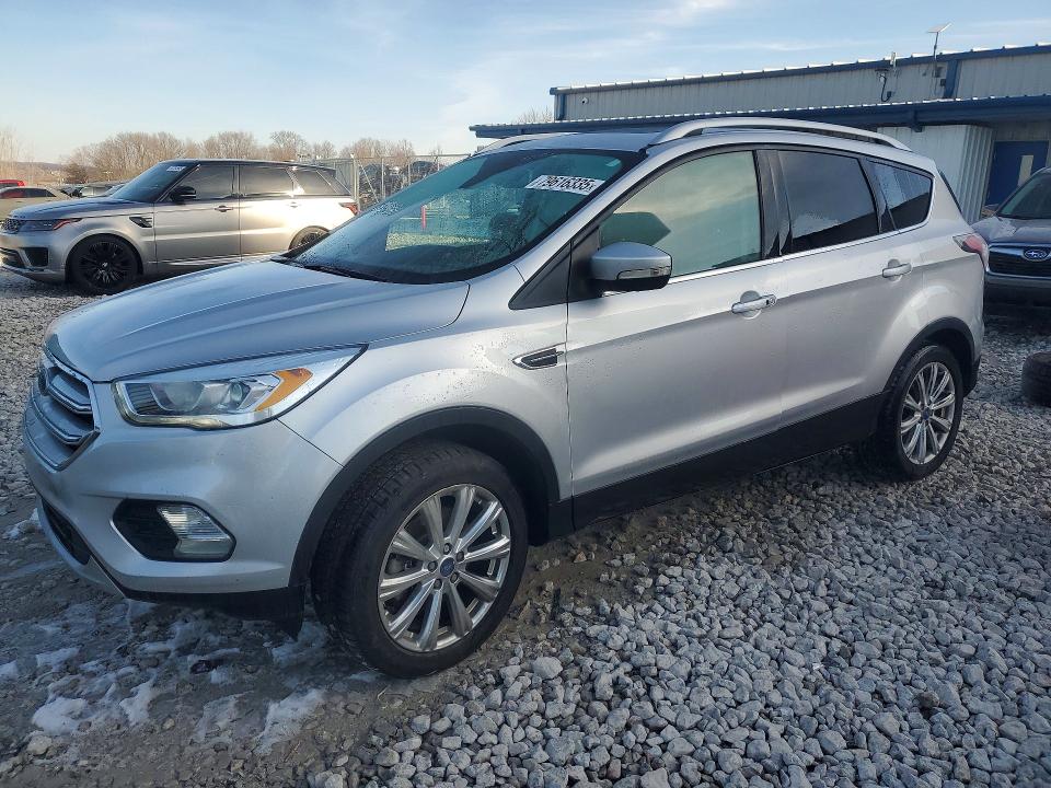 2017 FORD ESCAPE — VIN 1FMCU9J98HUB06778