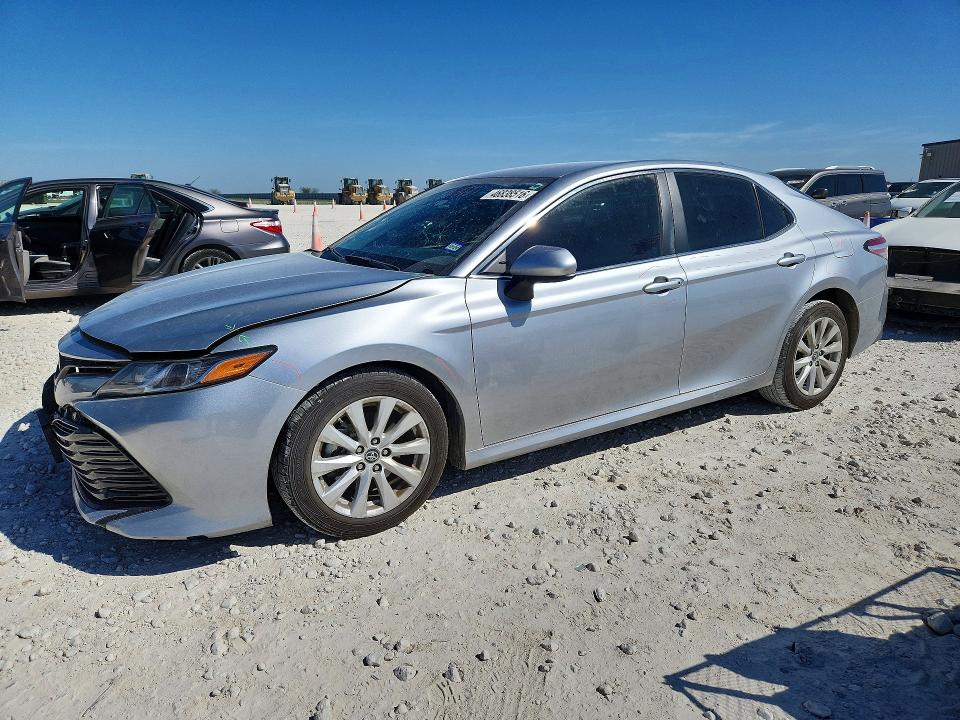 2019 TOYOTA CAMRY — VIN 4T1B11HK8KU286835