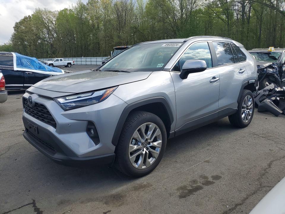 2025 TOYOTA RAV4 — VIN 2T3A1RFV4SW593188