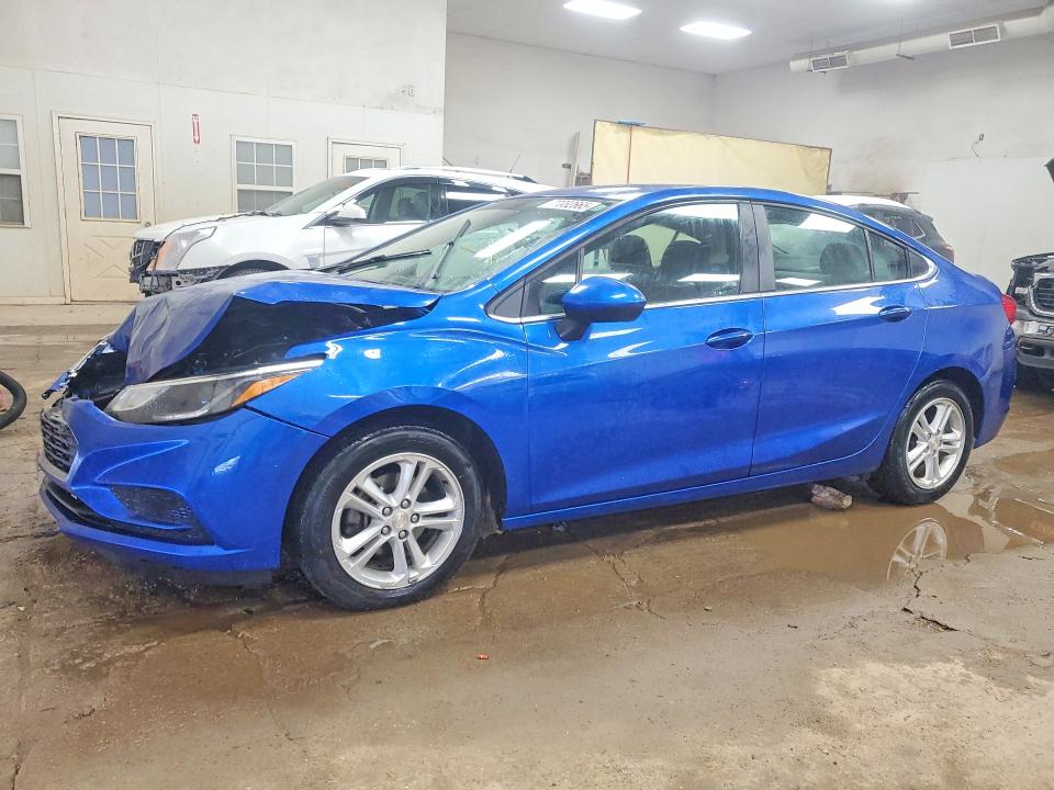 2018 CHEVROLET CRUZE — VIN 1G1BE5SM1J7235550