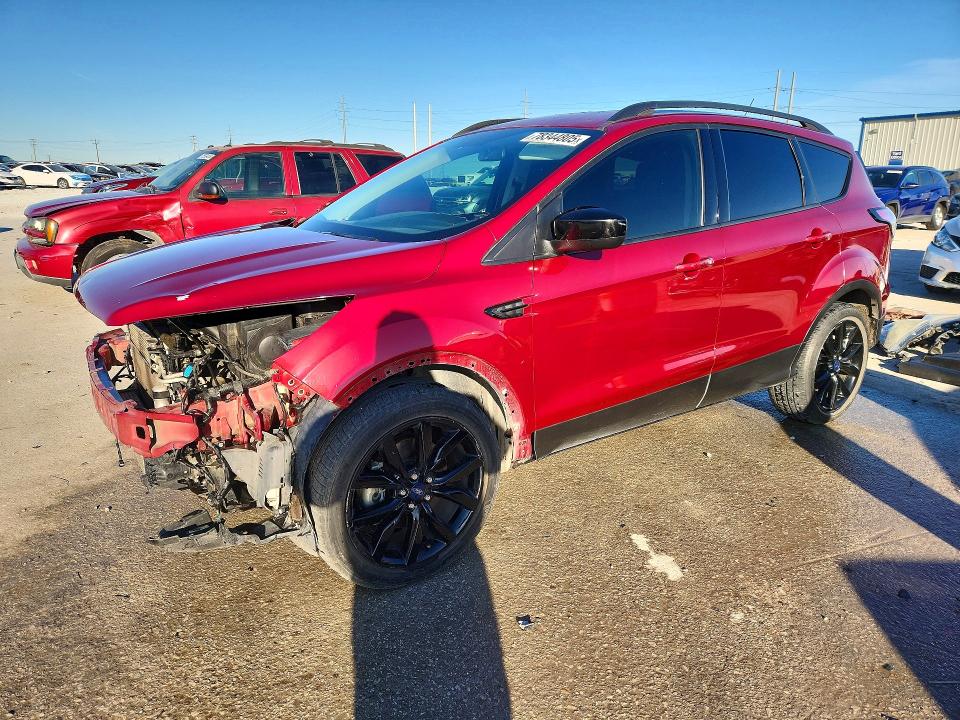 2017 FORD ESCAPE — VIN 1FMCU0G96HUE71673