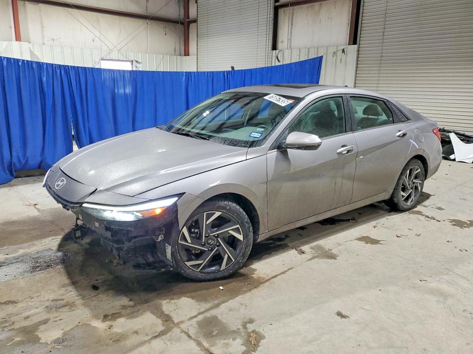 2025 HYUNDAI ELANTRA SE — VIN KMHLS4DG4SU878303