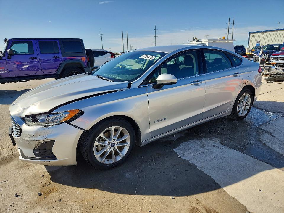 2019 FORD FUSION — VIN 3FA6P0LU5KR169668