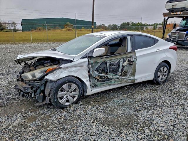 2016 HYUNDAI ELANTRA SE — VIN 5NPDH4AE6GH775315