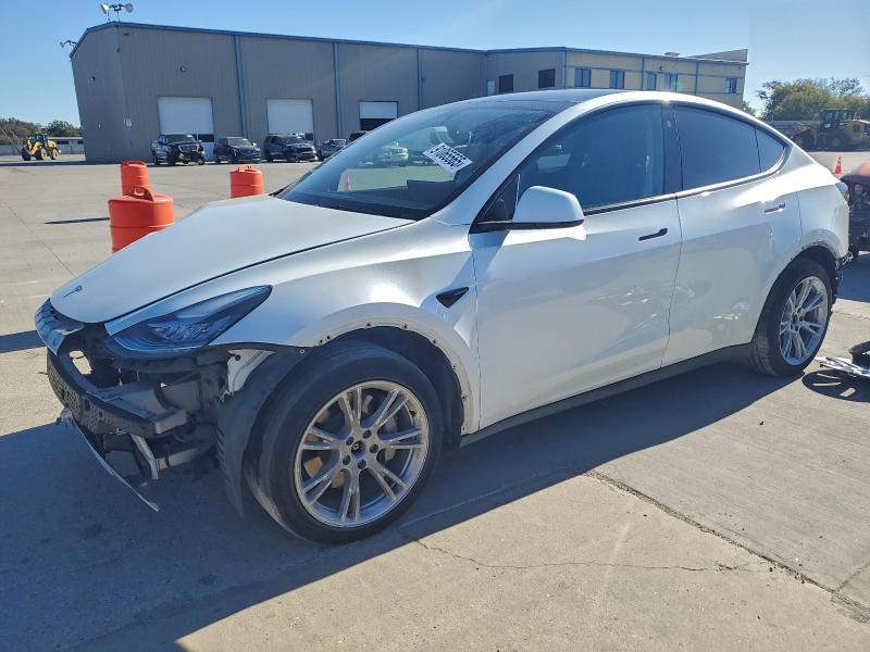 2022 TESLA MODEL Y — VIN 7SAYGDEE6NA012883