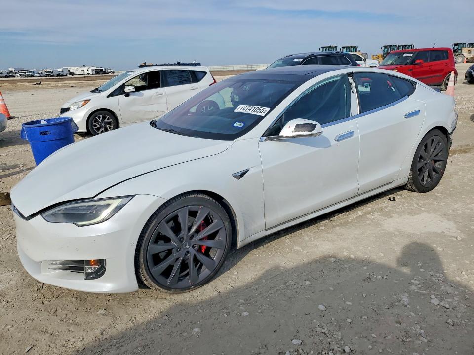 2017 TESLA MODEL S — VIN 5YJSA1E42HF198875