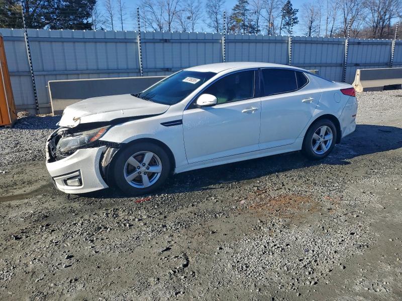 2015 KIA OPTIMA LX — VIN 5XXGM4A70FG445805