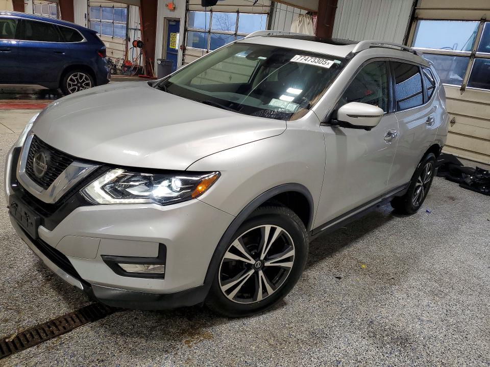 2018 NISSAN ROGUE — VIN JN8AT2MV4JW306862