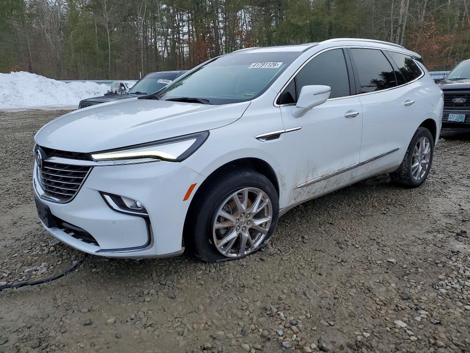 2023 BUICK ENCLAVE — VIN 5GAEVBKW8PJ143918