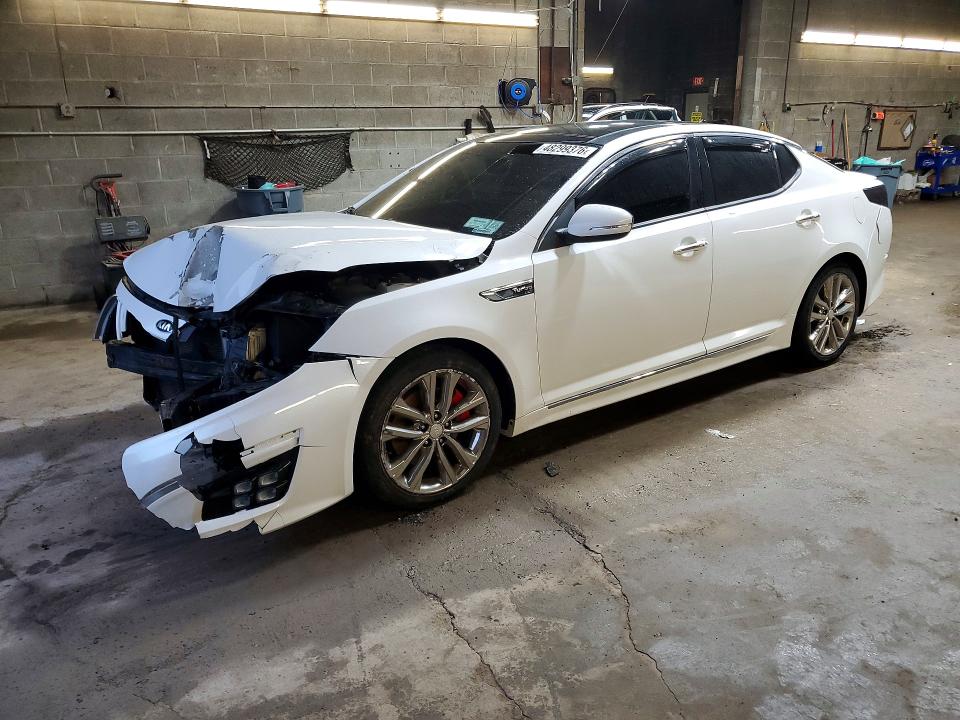 2015 KIA OPTIMA — VIN 5XXGR4A69FG468217