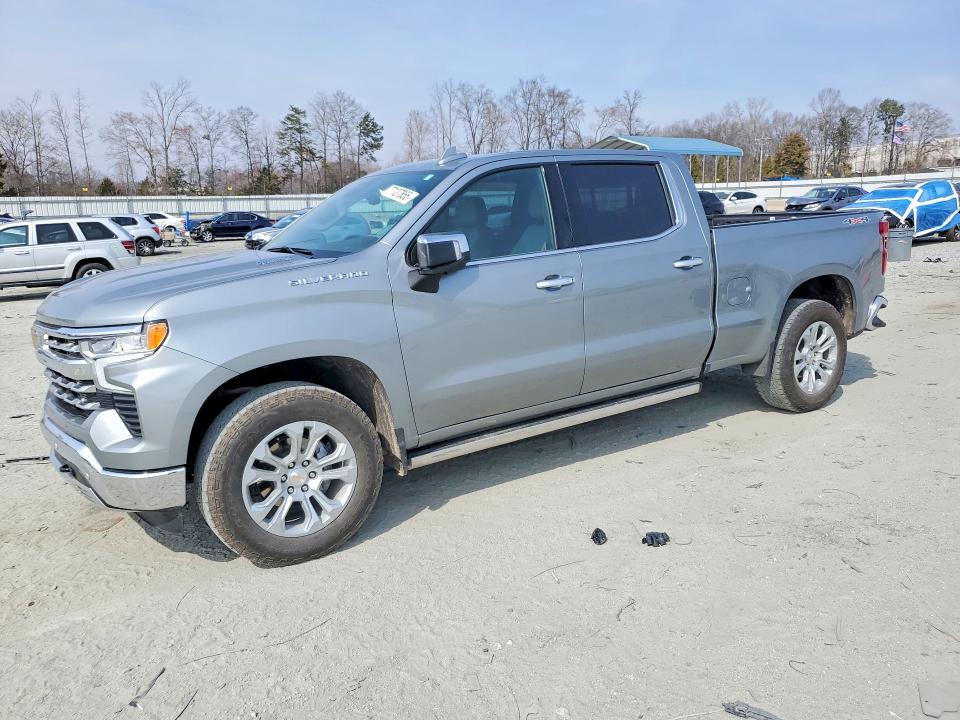 2025 CHEVROLET SILVERADO — VIN 1GCUKGE83SZ178860