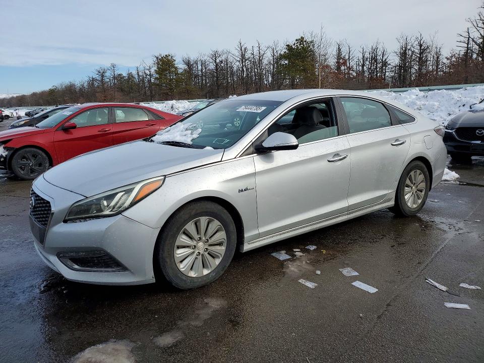 2016 HYUNDAI SONATA — VIN KMHE24L10GA020891